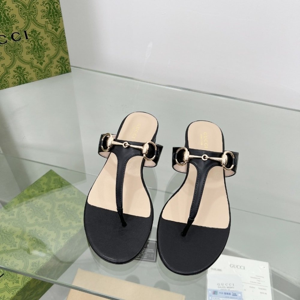 Gvc*1 Women’s Thong Sandal With Horsebit Black 816590 C9D00 1000