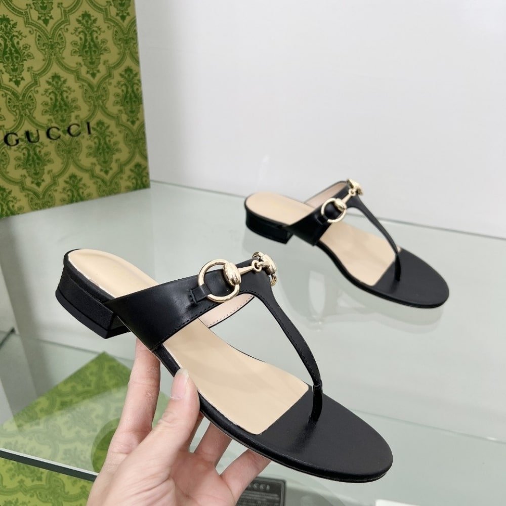 Gvc*1 Women’s Thong Sandal With Horsebit Black 816590 C9D00 1000