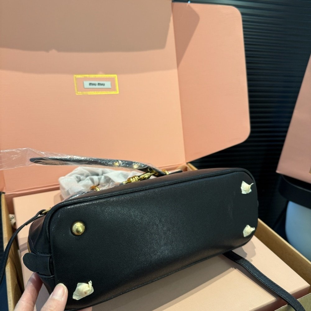 M1um1u Aventure Nappa Top Handle Bag Black 28Cm 5Bb169 2Bbl F0002 V Ooo