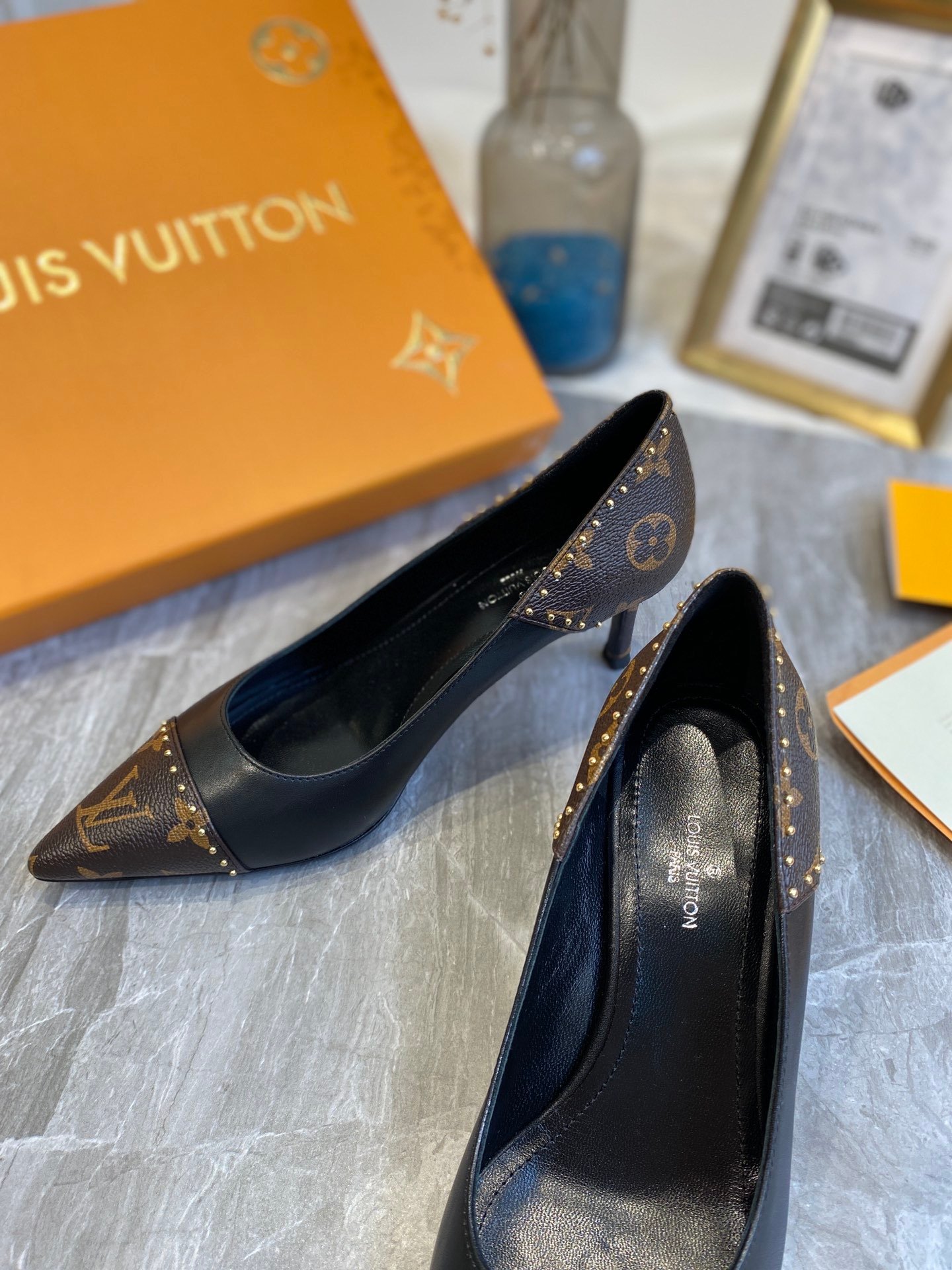 L0vis Vvtt0n Cherie Pump Black Brown 1A8N7F