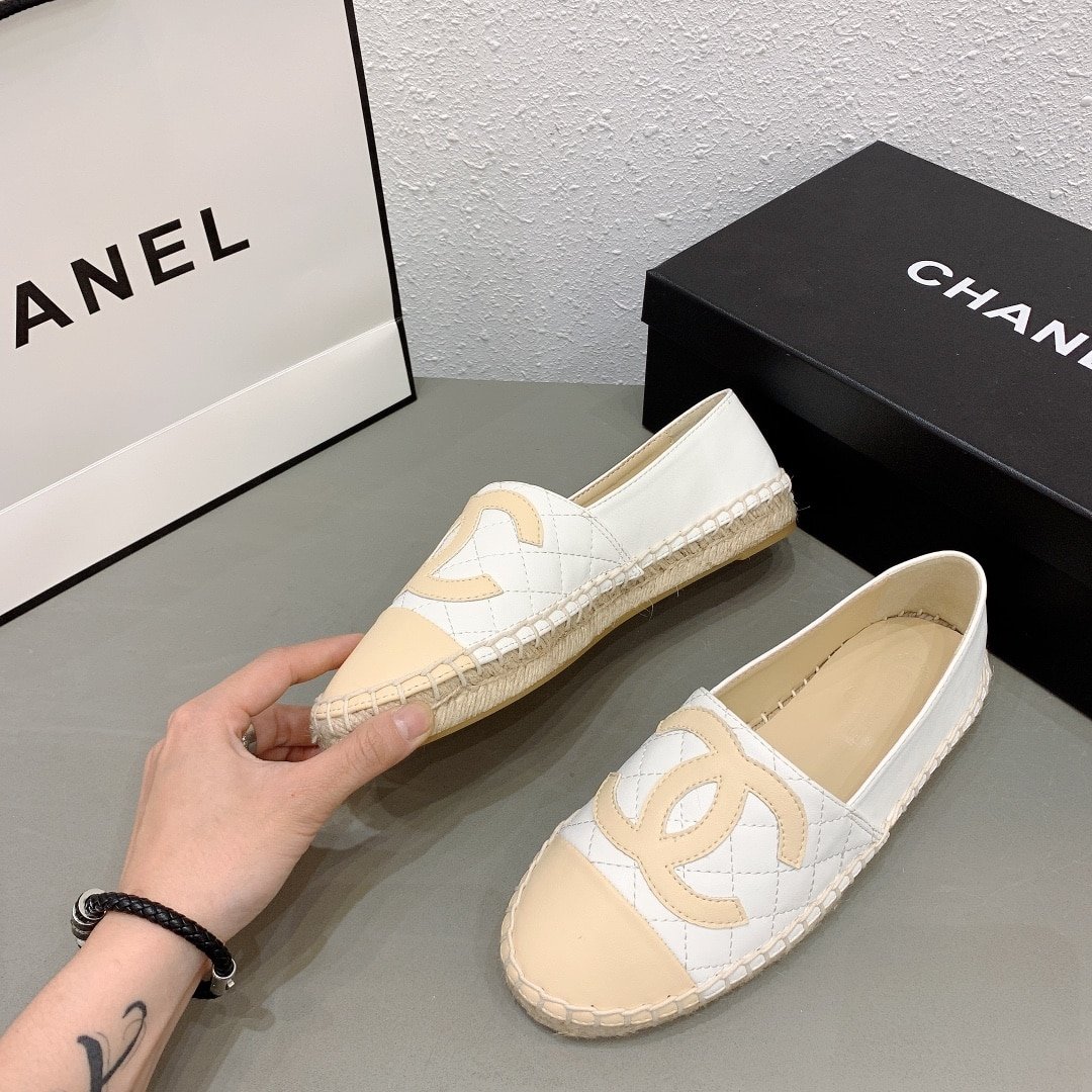 Ch**el Cc Espadrilles Slip On White Beige