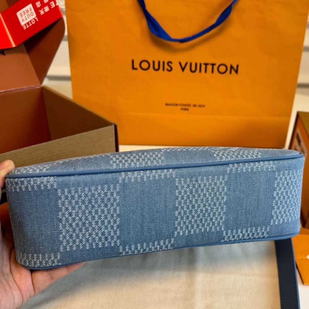 L0vis Vvtt0n Pochette Accessories Xl Damier Denim Blue 28Cm N00204