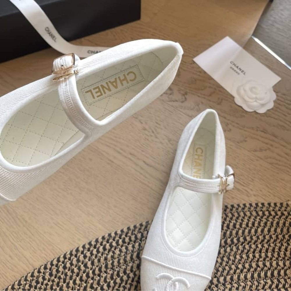 Ch**el Mary Jane Ballet Flat White G45503 B16406 NX269