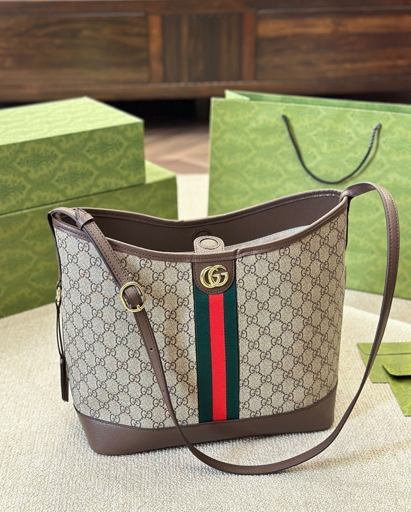 Gvc*1 Ophidia Gg Small Shoulder Bag Beige And Ebony 28Cm 781402 96Iwg 8745