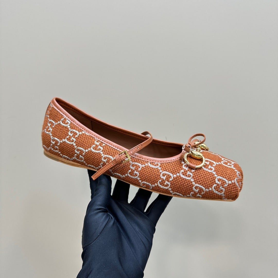 Gvc*1 Women’s Horsebit Ballet Flat Orange