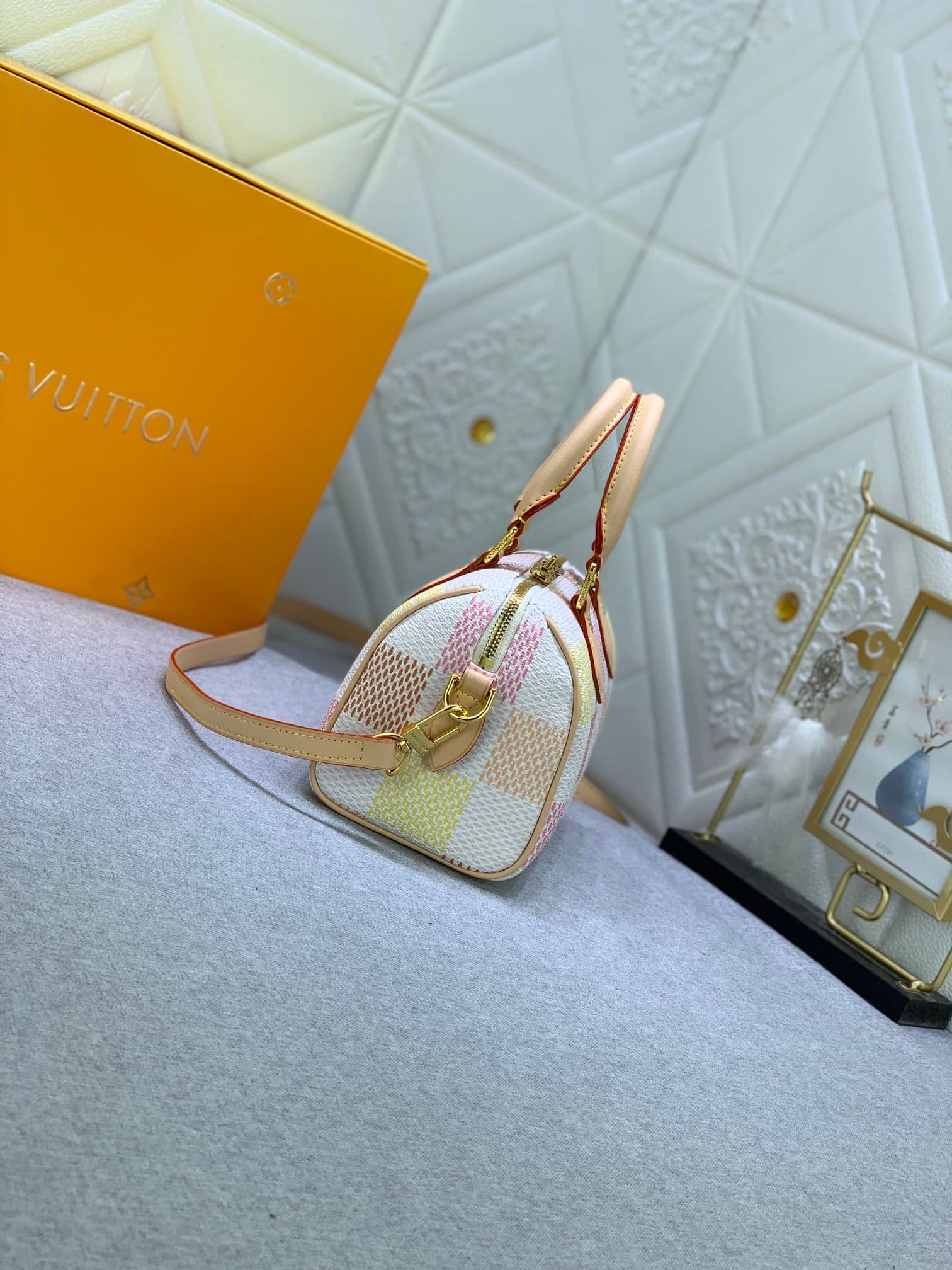 L0vis Vvtt0n Speedy Bandoulière Damier Canvas Peach 20Cm