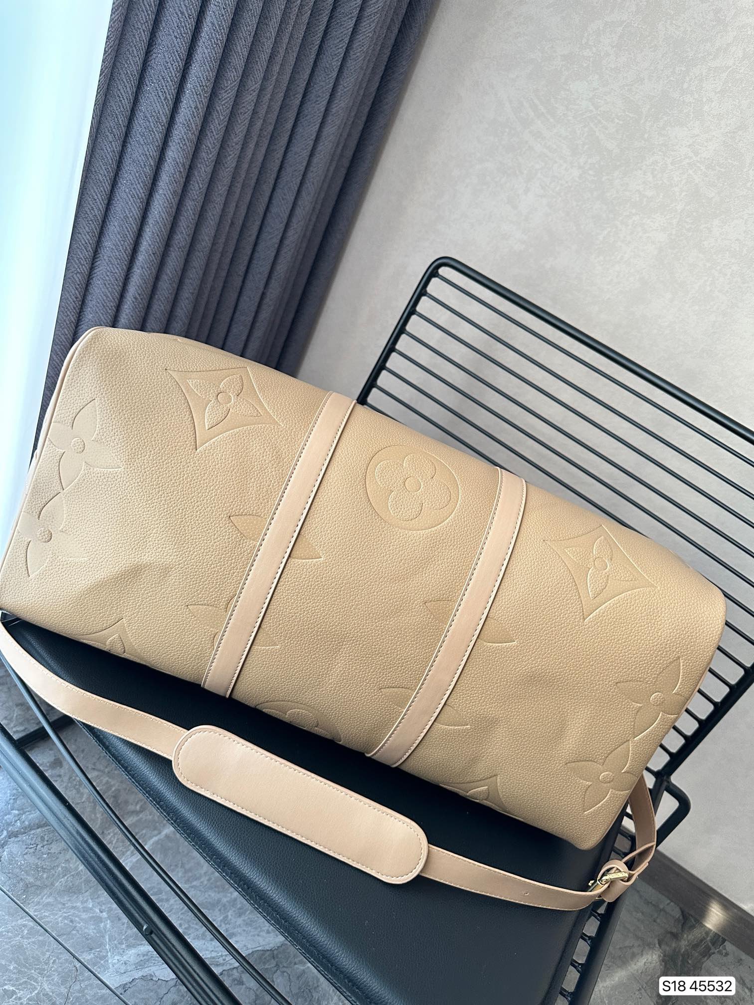 L0vis Vvtt0n Keepall Beige 50Cm M46114