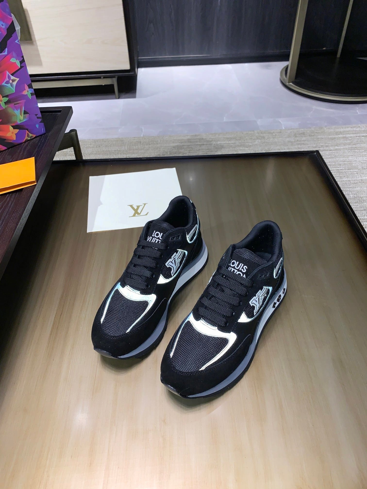 L0vis Vvtt0n Run Away Sneaker Black