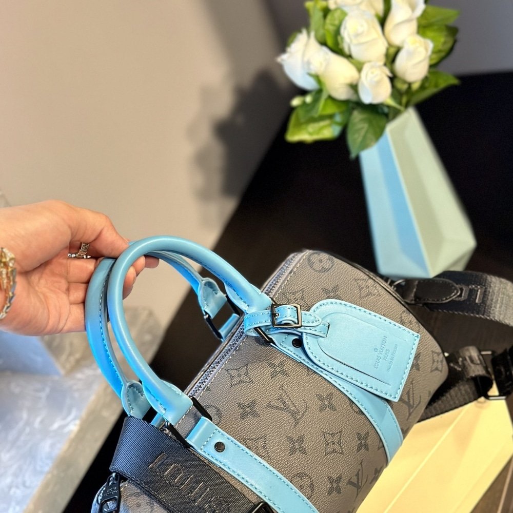 L0vis Vvtt0n Keepall Bandoulière 25 Monogram Eclipse Reverse Turquoise 25Cm M11645