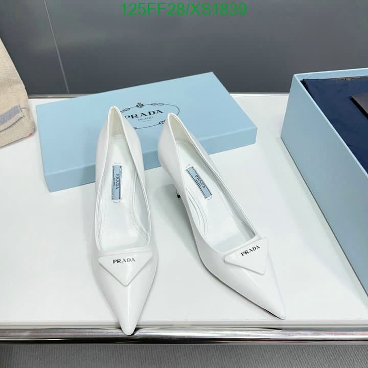 Pra*a Cleavage Nero Leather Pumps White