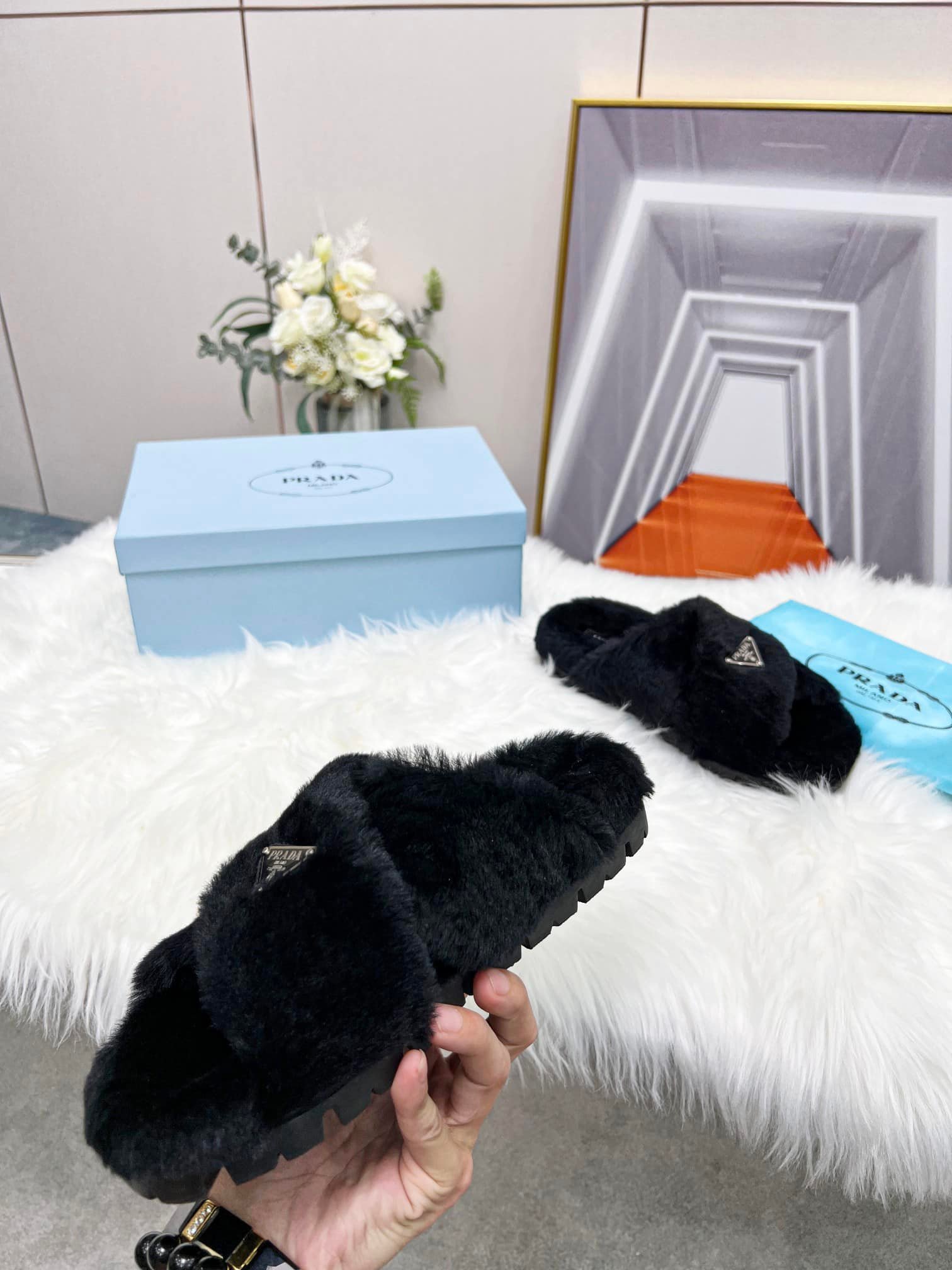 Pra*a Petal Black Terrycloth Sippers