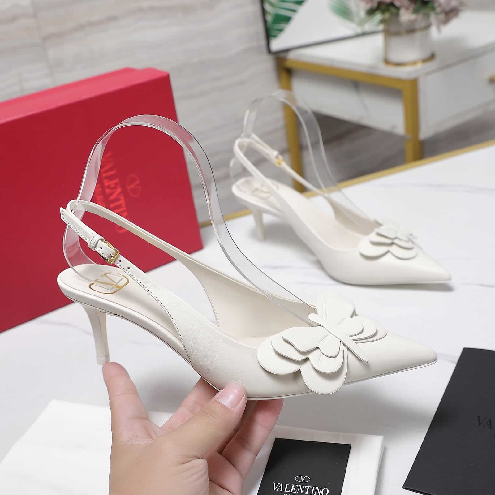 Va1e*ntin0 Garavani Papier Phalène Slingback Pumps White