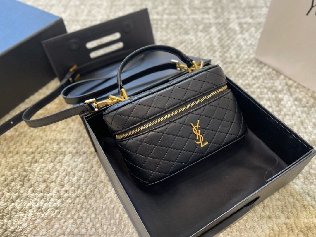 Sa1nt Lau*nt Mini Gaby Leather Vanity Bag Strap Sa1nt Lau*nt Black 18Cm 7667311El071000