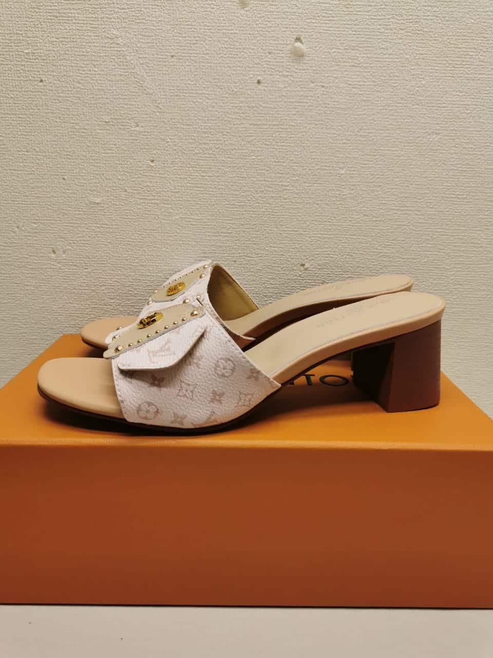 L0vis Vvtt0n Lv Frame Mule Dune Beige 1Ahmrn