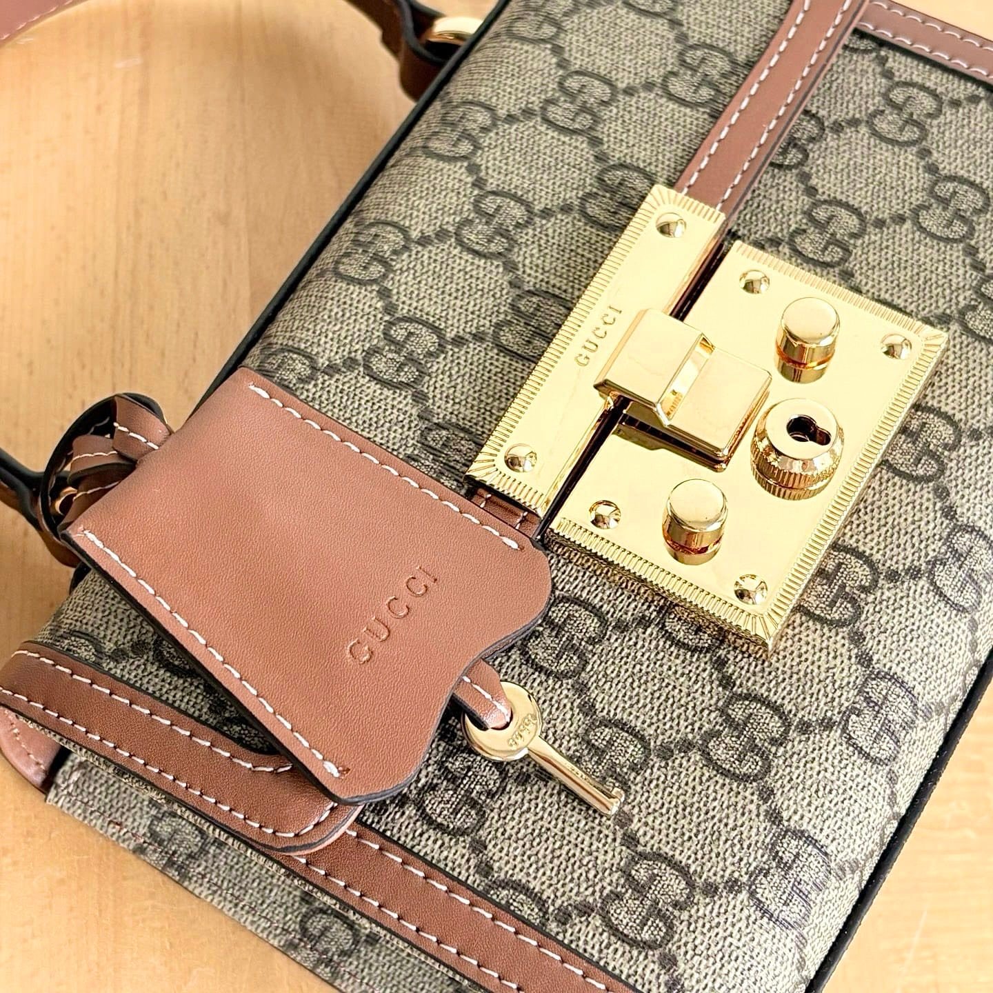 Gvc*1 Padlock Small Top Handle Bag Brown 20Cm 838999 Fad6L 9758