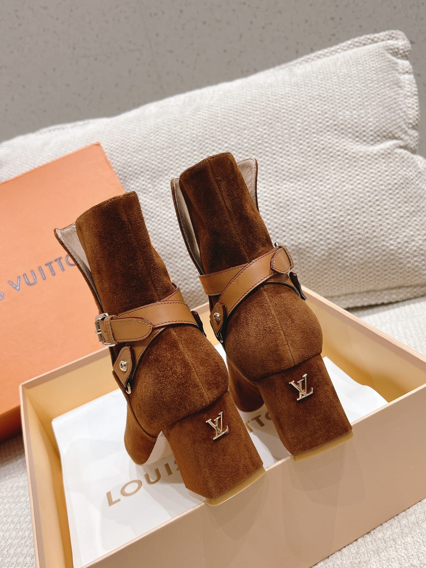 L0vis Vvtt0n Parisienne Ankle Boot Suede Leather Brown